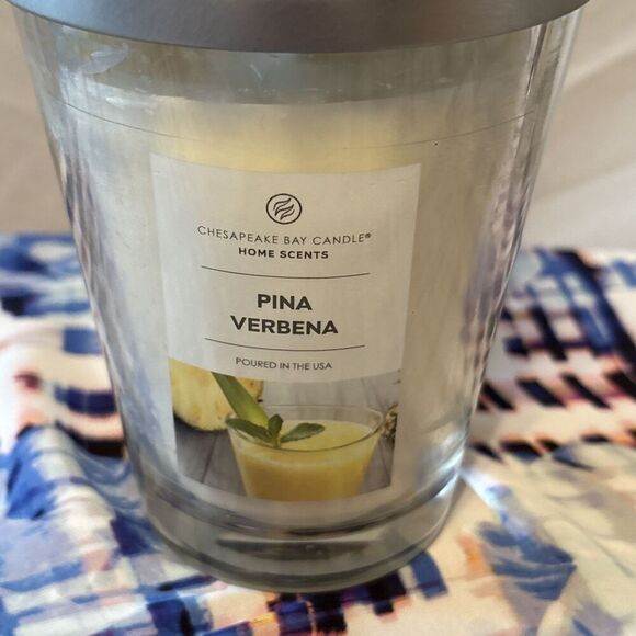 Chesapeake Bay Candle Pina Verbena  Scent One Wick  (11.5)  New - Picture 1 of 5